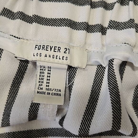 Striped Black and White Women's Shorts Med - Picture 5 of 6